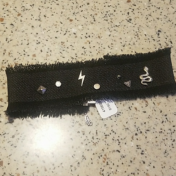 Free People Pin It On Denim Choker - Picture 6 of 6